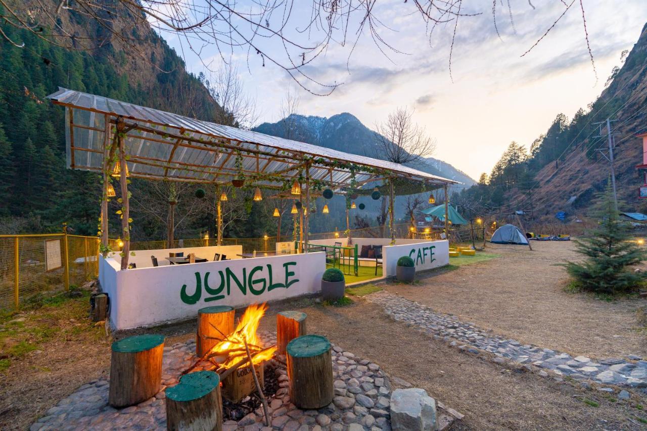 Jungle Hostel By Whoopers 卡索尔 外观 照片